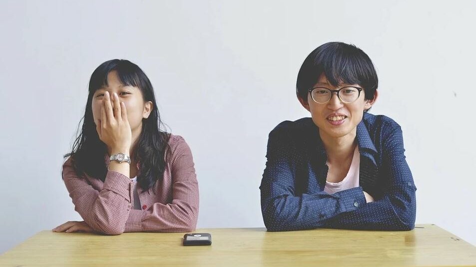two japaneses people